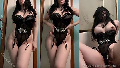 veiledvixen444 nude photo #22