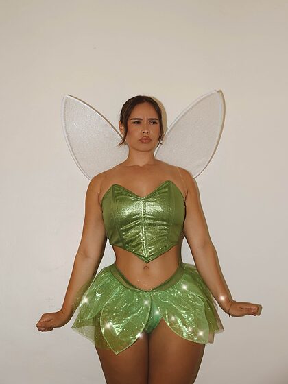 Venezia Cruz nude photo #4