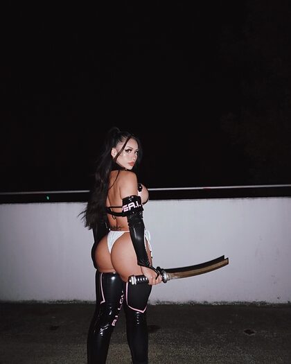 Vogue_bivi nude photo #27