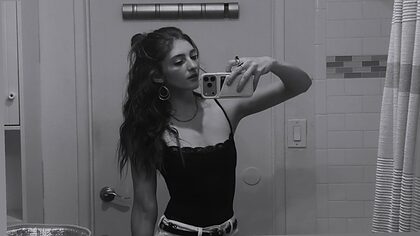 Willow shields nude photo #20