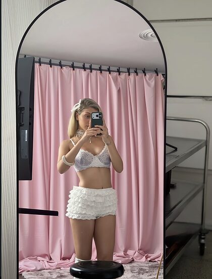 Ximena Nazor nude photo #6