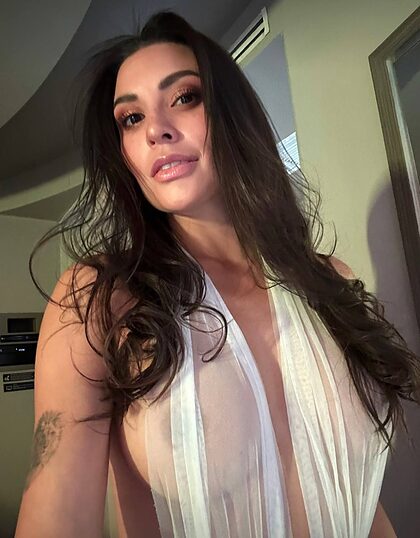 Yael Ruiz nude photo #7