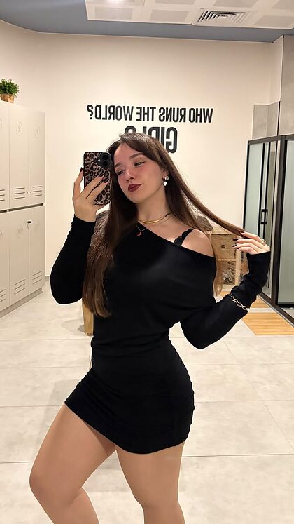 Yagmur Simsek nude photo #5