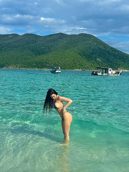 Yasmin Hehn nude photo #3
