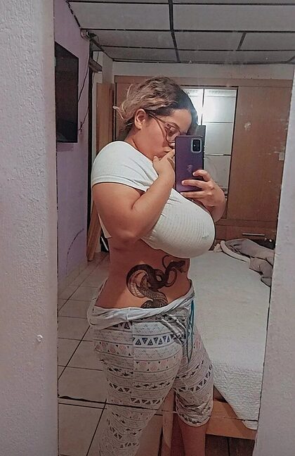 Yenia Q nude photo #32