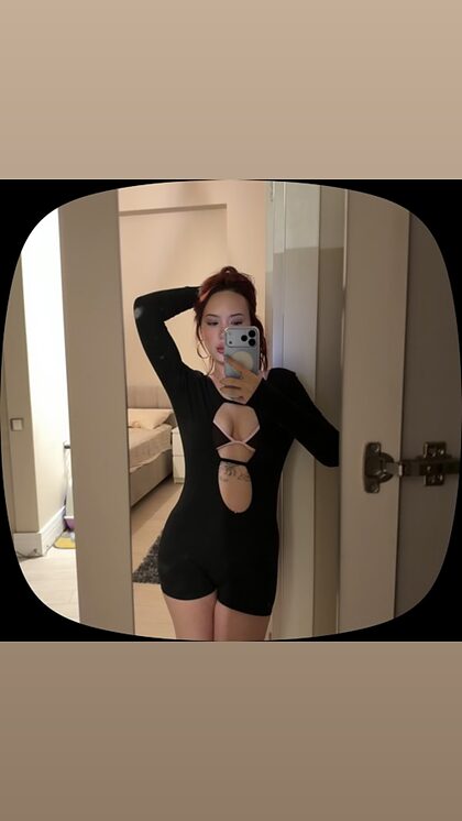 Öz Başak nude photo #24