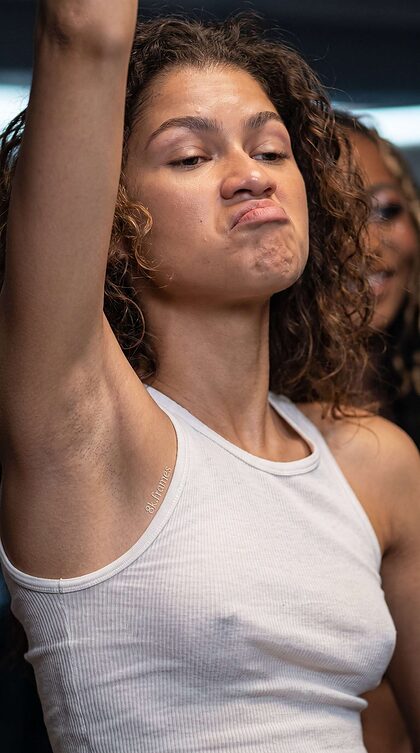Zendaya nude photo #282