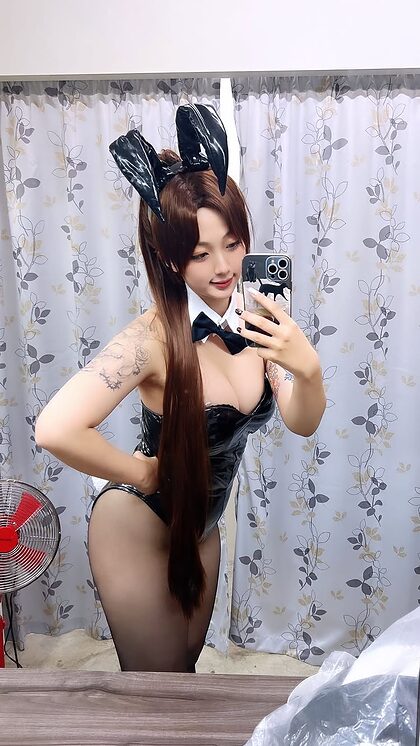 Zoe nude photo #48