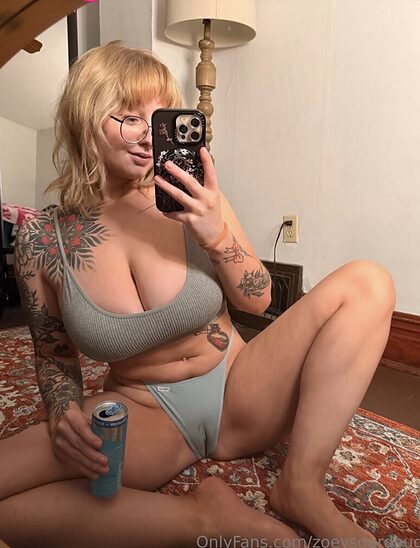 zoeysourdough nude photo #1