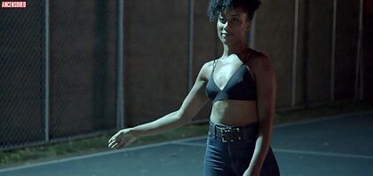 Zuri Adele nude photo #4
