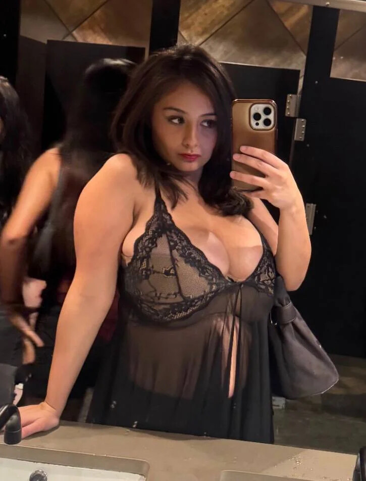 Aaliyah Miller nude photo #1