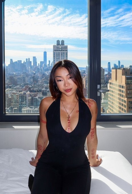 biigbambi nude photo #5
