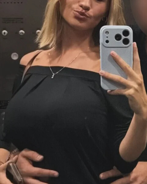 Bizzy nude photo #85