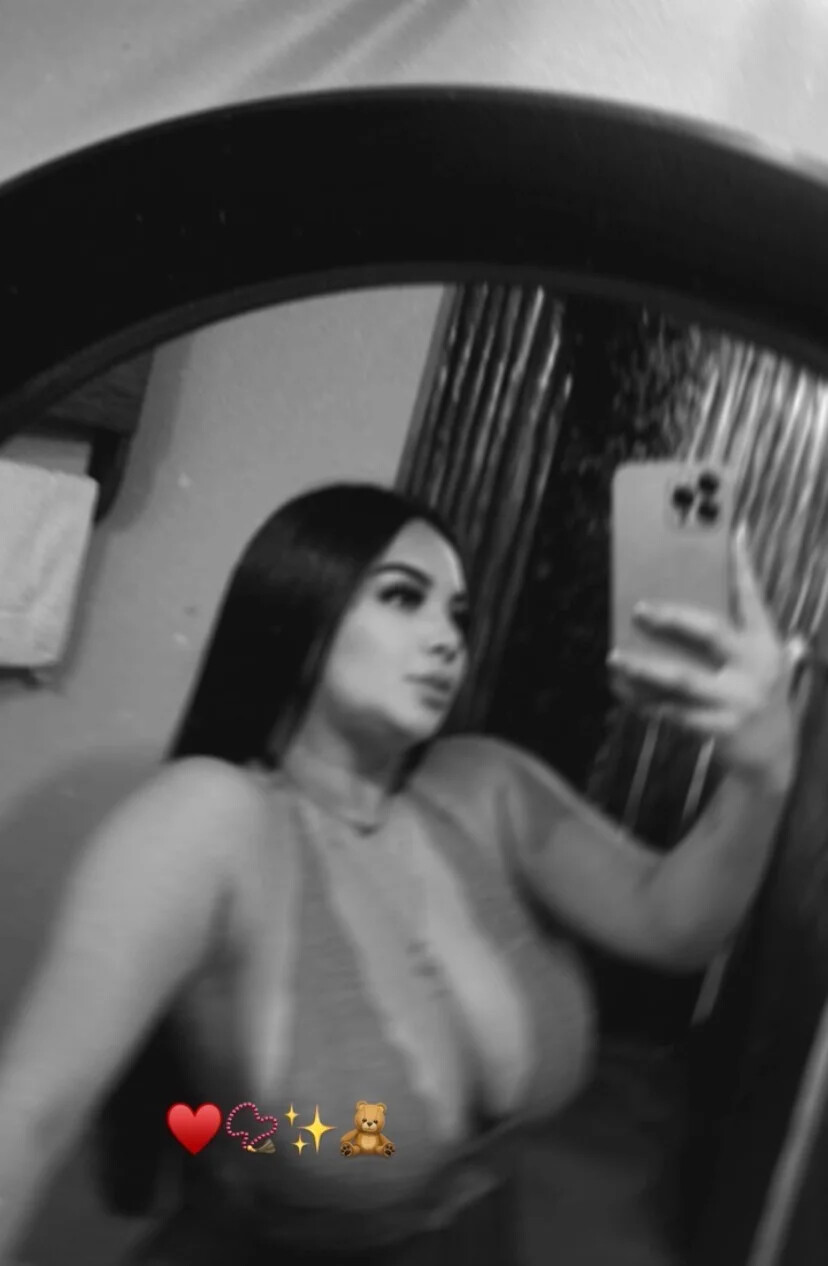 Diana M nude photo #18