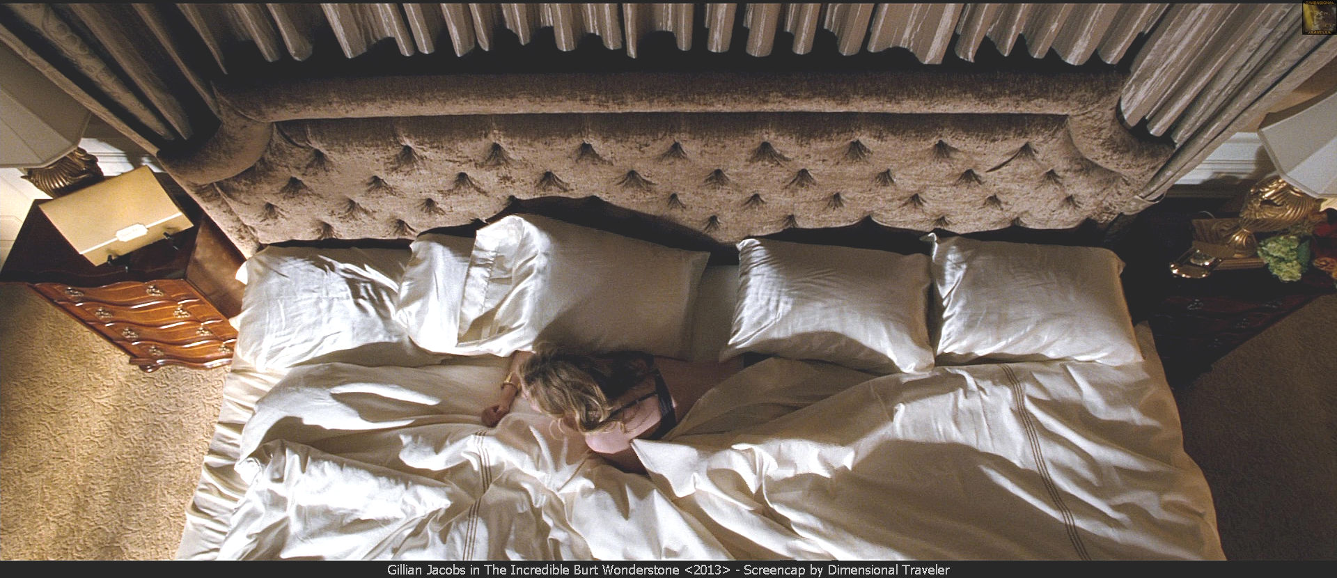Gillian Jacobs nude photo #26