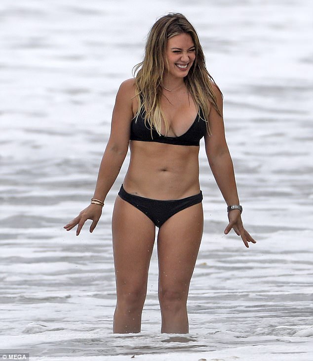 Hilary Duff nude photo #60