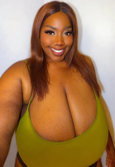 iloveonyinyechi onyinyechie nude photo #4