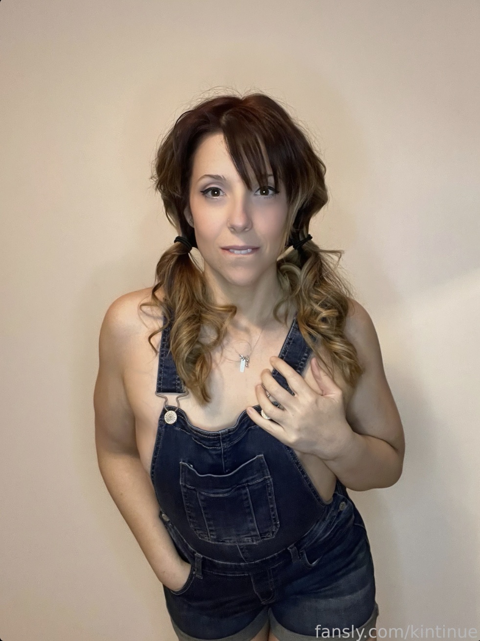 Kintinue nude photo #17