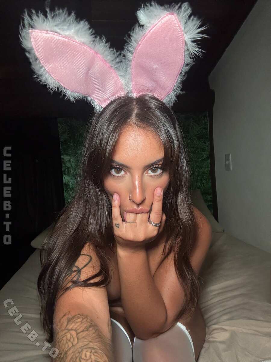 Likebaklava nude photo #134