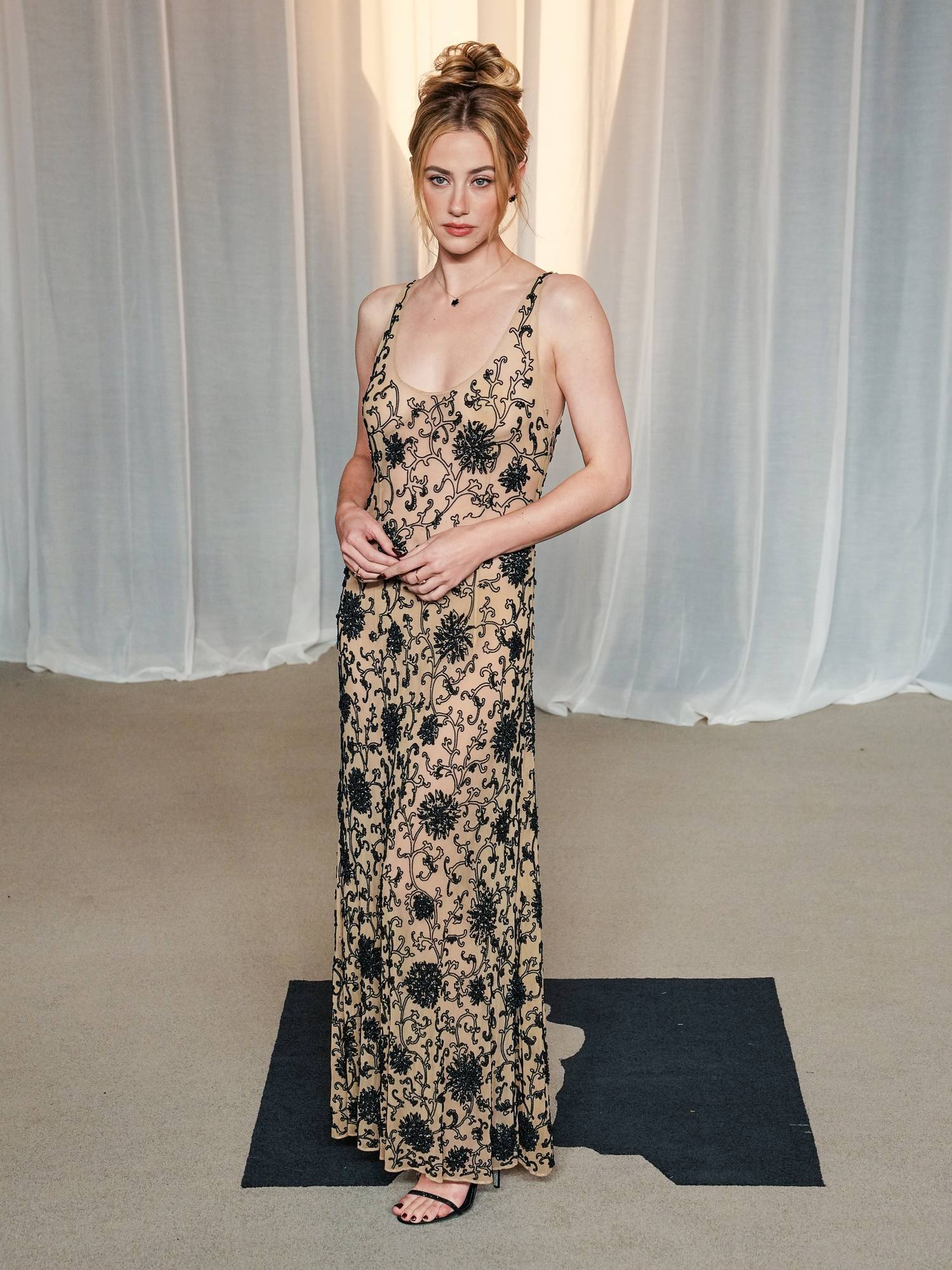 Lili Reinhart nude photo #252