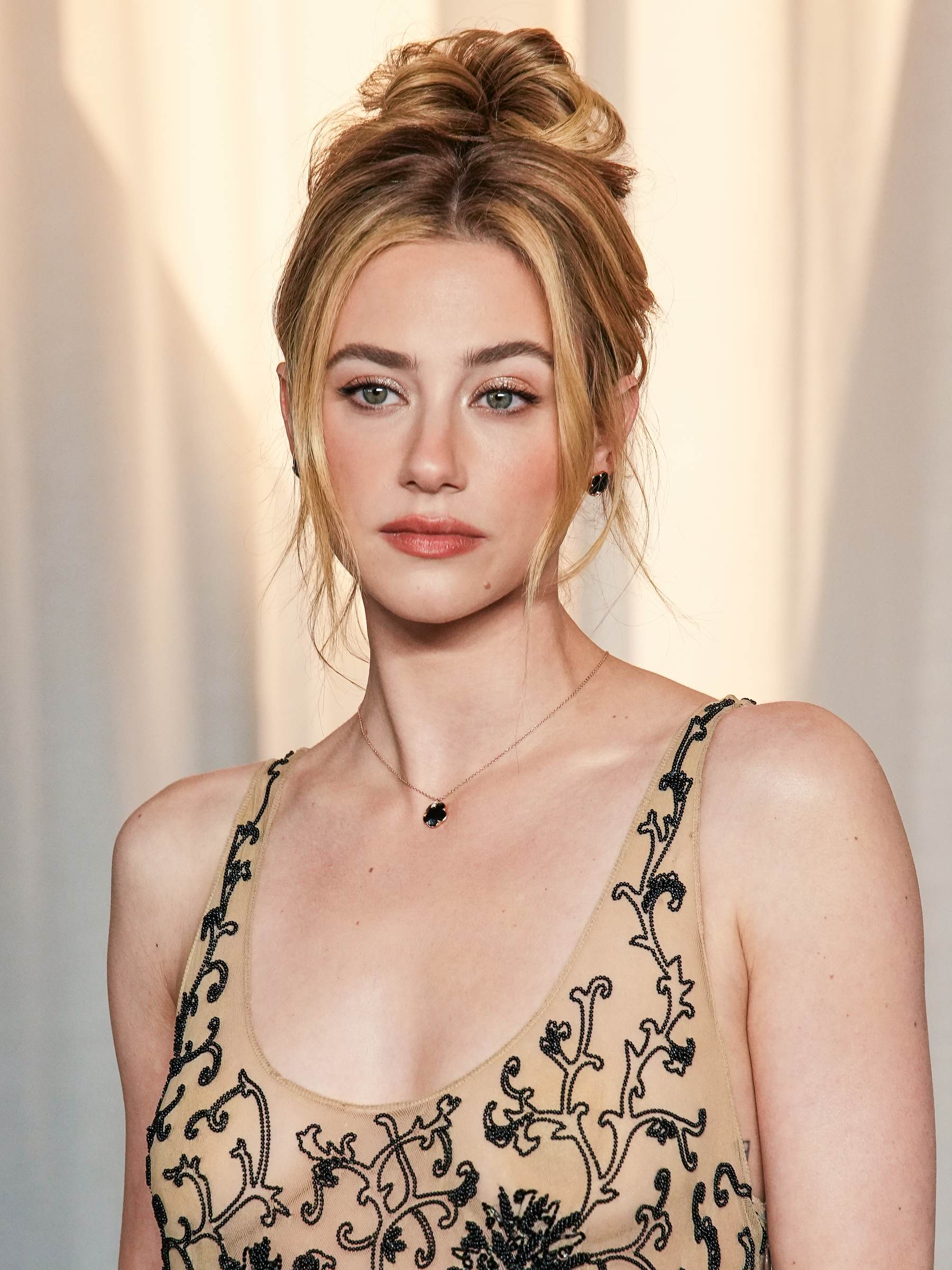 Lili Reinhart nude photo #253