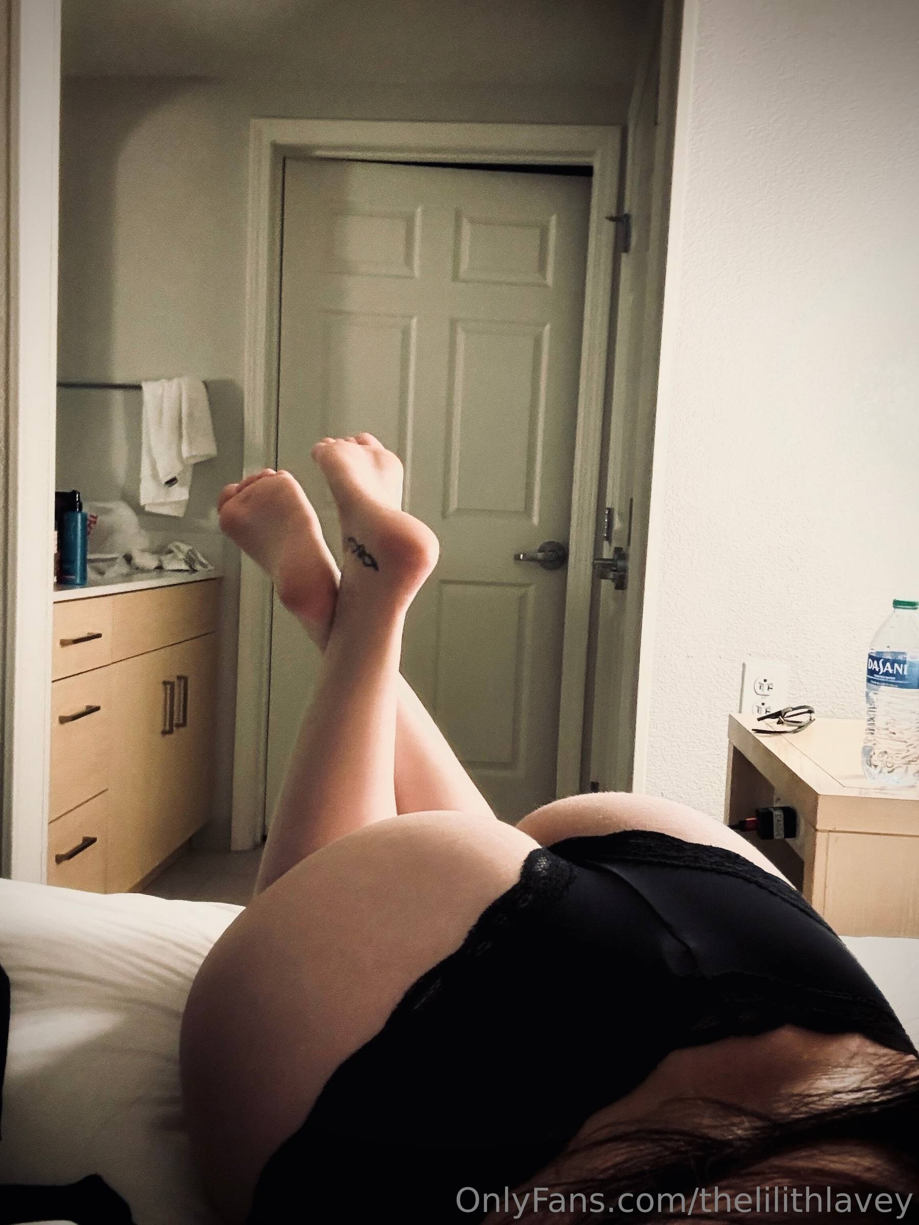 Lilith Lavey nude photo #3