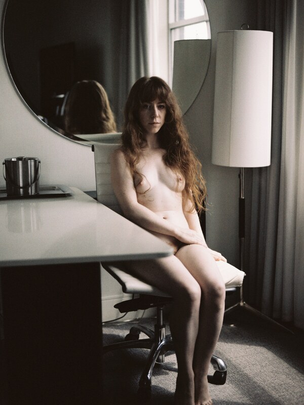 Liv Sage nude photo #16