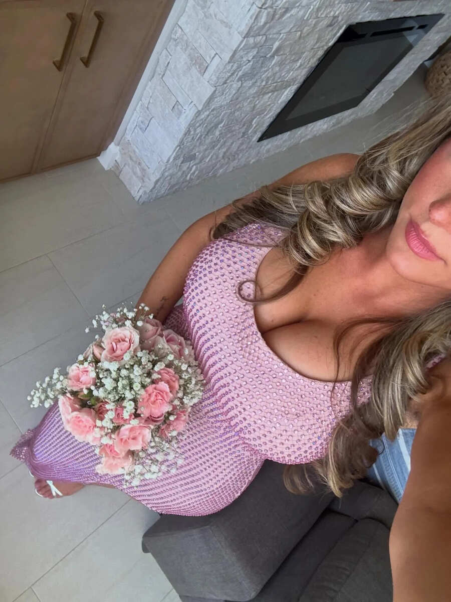 Mia P nude photo #6