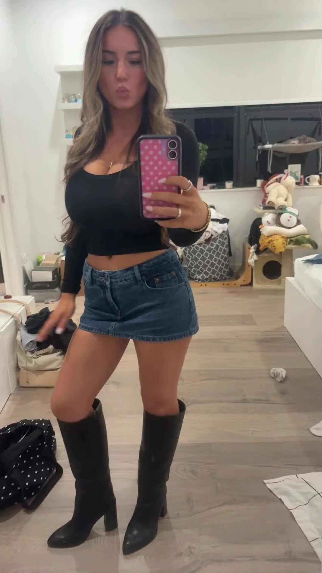 Mia P nude photo #39