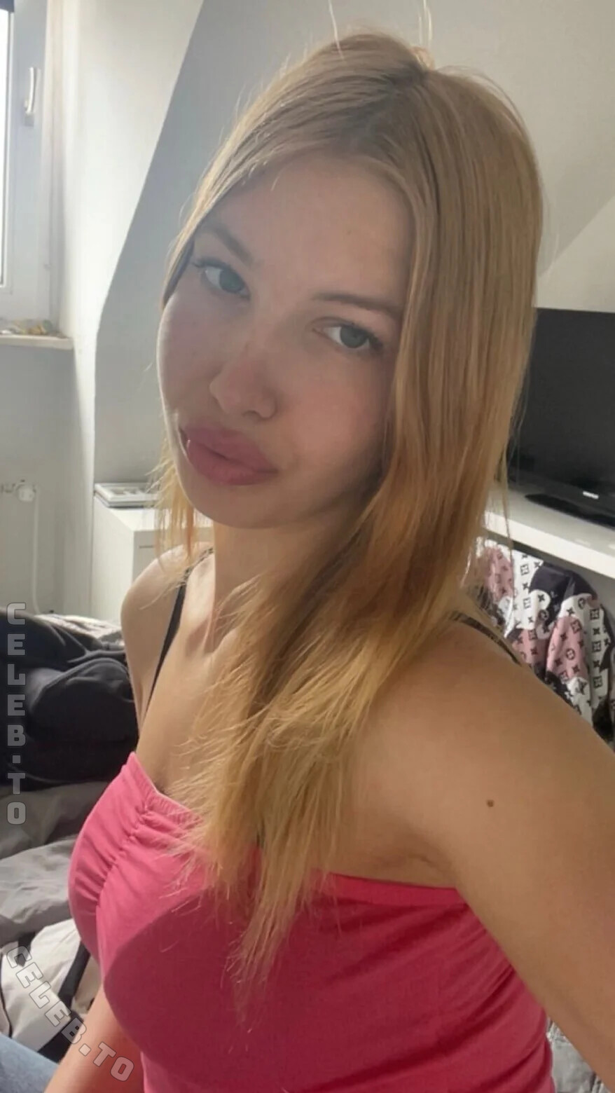 MilaXoXoo nude photo #6