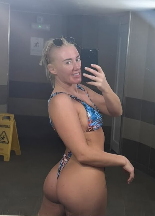 MMA girls nude photo #4