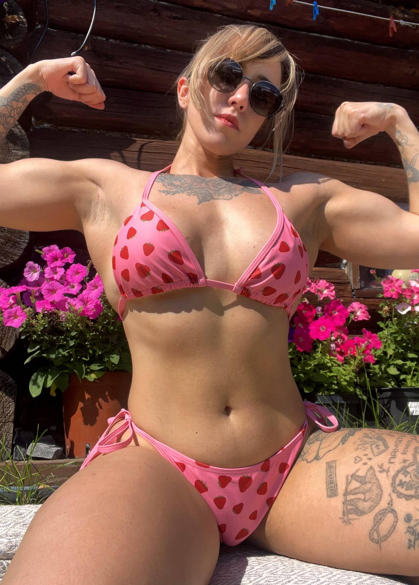 Nikaxreznik nude photo #10