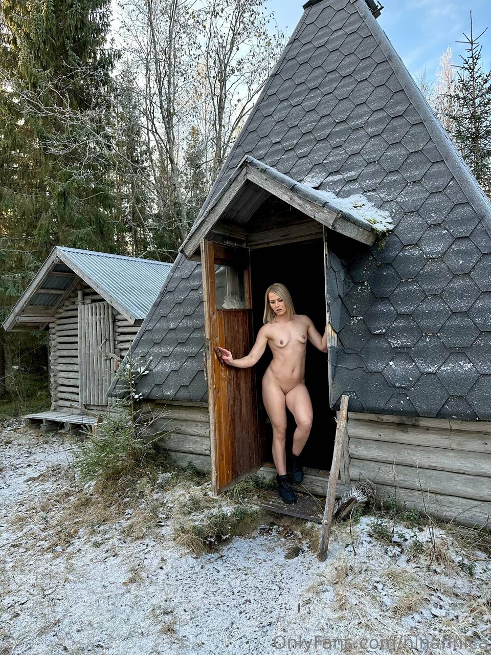 Ninannica nude photo #14