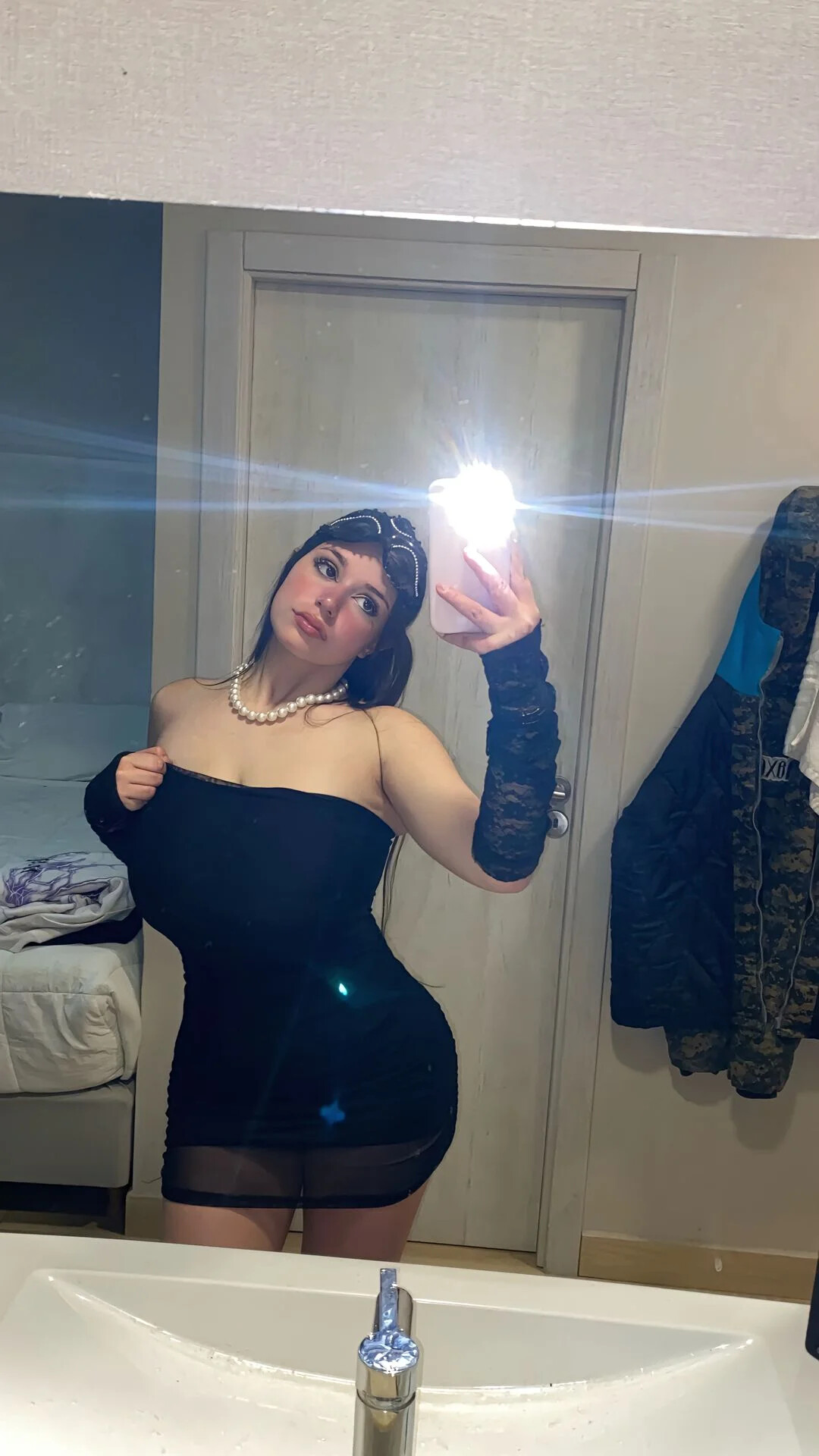 Pili C nude photo #3