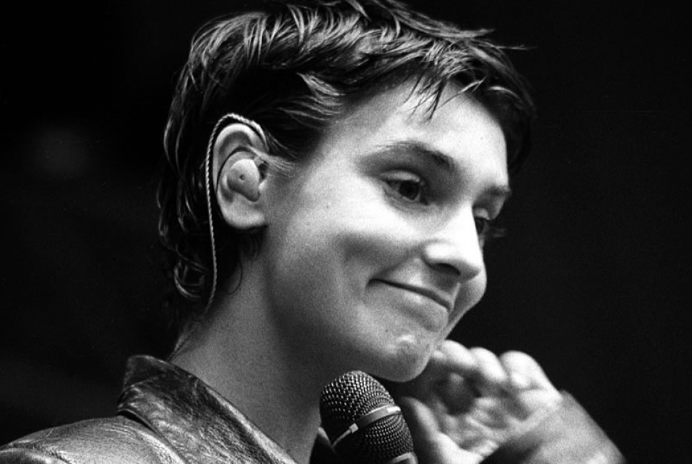 Sinead O'Connor nude photo #31