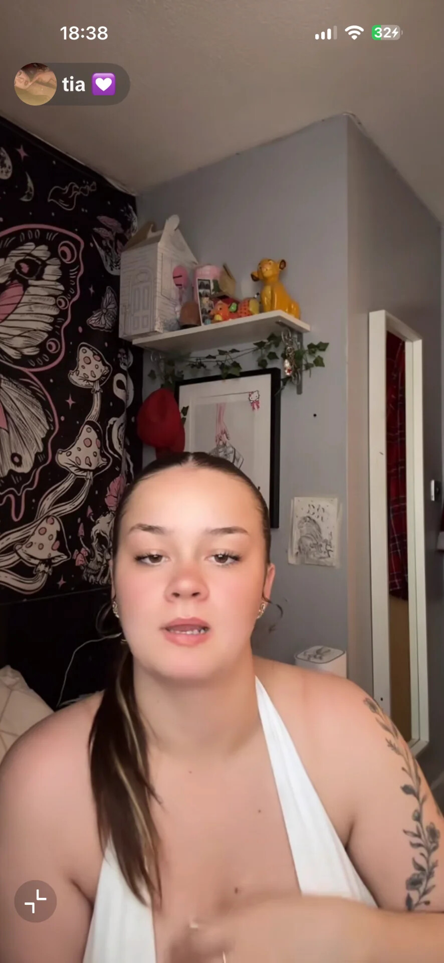 Tia nude photo #54