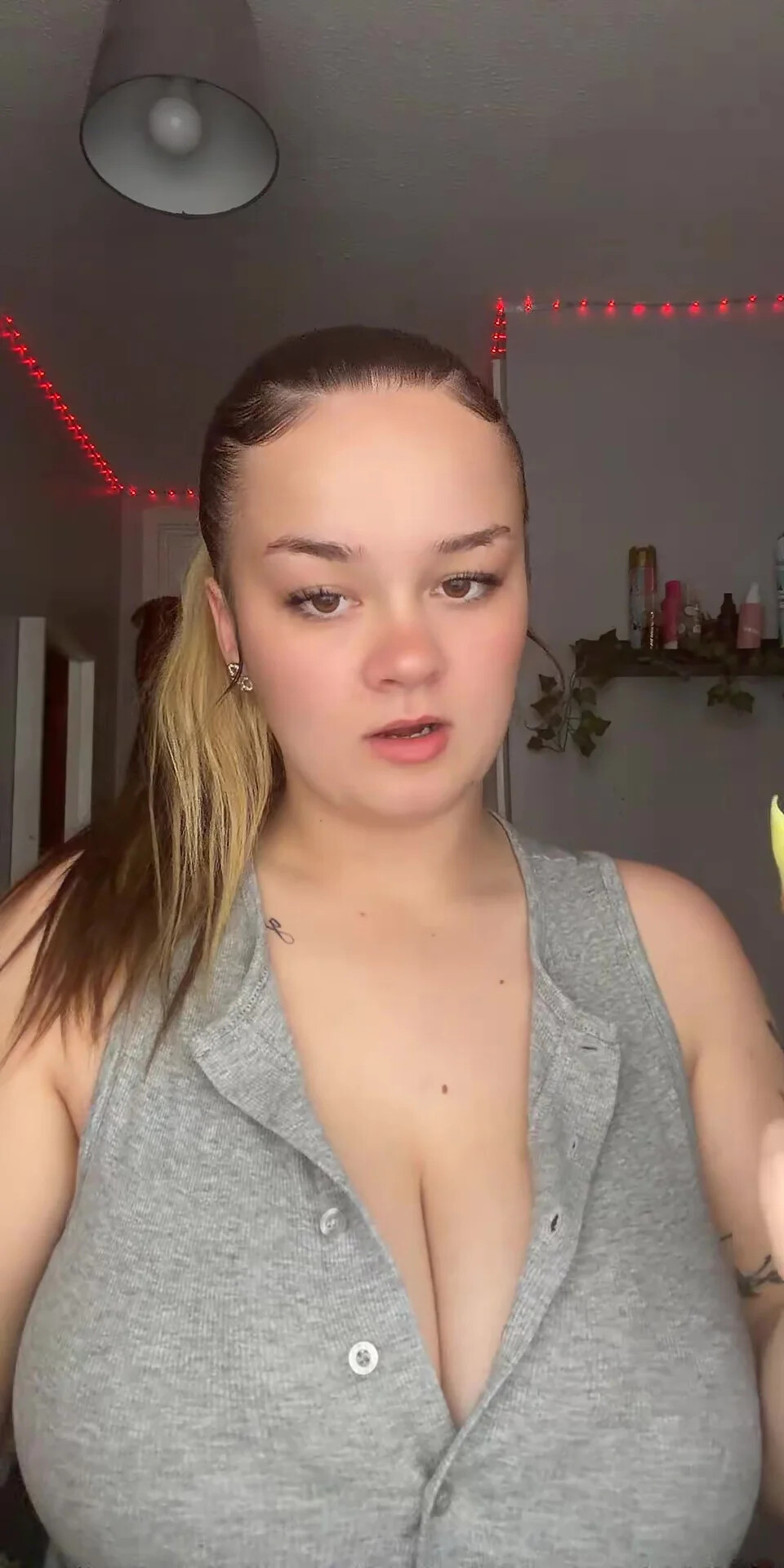 Tia nude photo #58