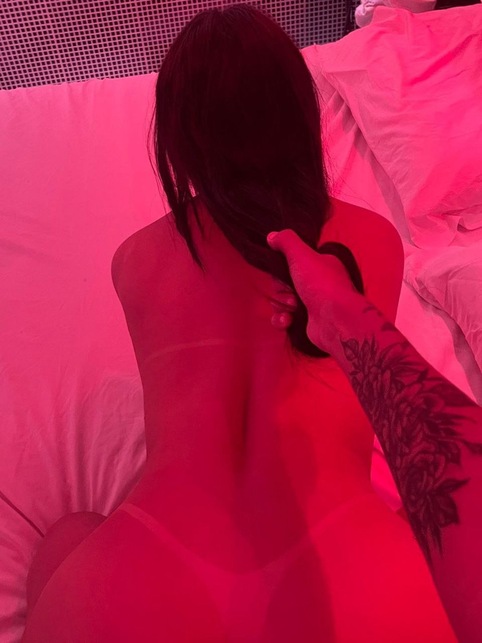 Vitoria Araujo nude photo #7