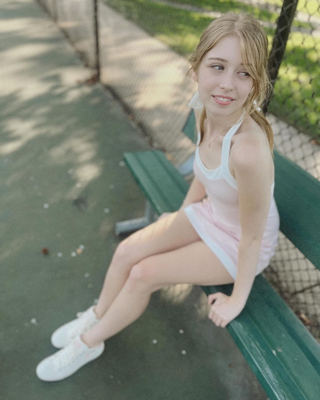 Vivibunnie nude photo #5