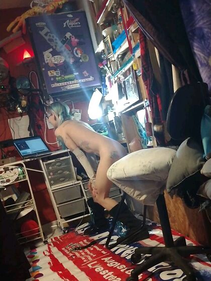 AnnaLyse Hardlu nude leaks
