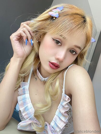 aliceblondee nude leaks