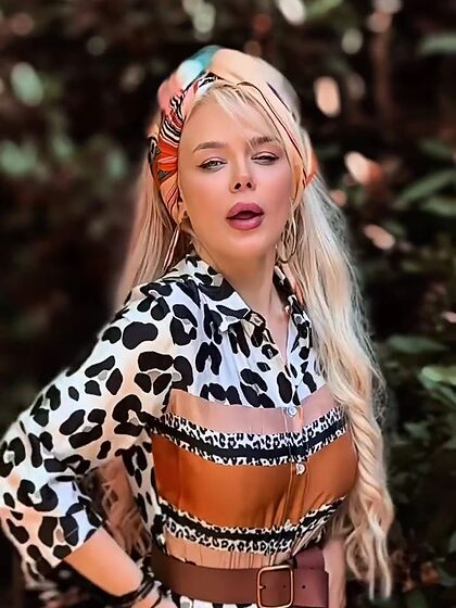 Alina Grosu set 12
