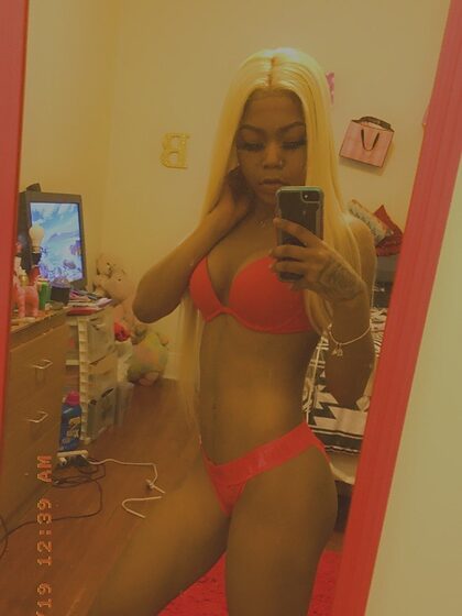 IGTHEREALBREMARIEE nude leaks