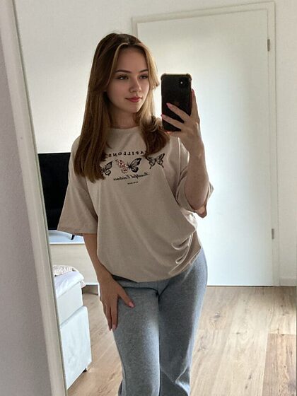 Anna Baum VI nude leaks