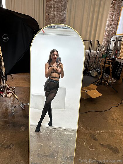 anrie nude leaks