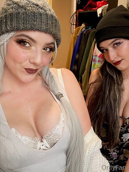 aprilburps nude leaks