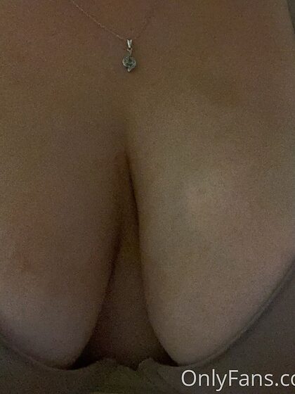 ashleymonroe135 nude leaks