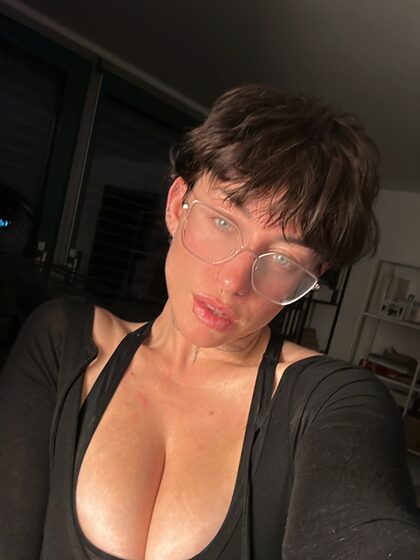 Hailey VI nude leaks