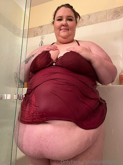 BigBootyBlv nude leaks