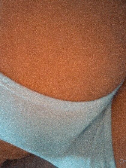 bigbootyhoe99 nude leaks